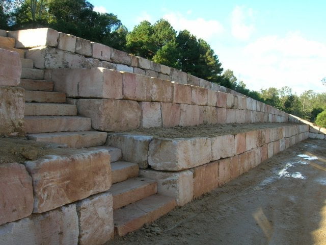 B grade premium sandstone block wall with rough cut sandstone slab steps